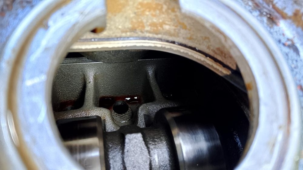 Двигатель Мерседес М111 V-2,3 компрессор.