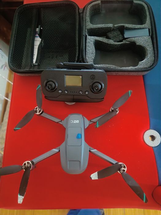 Продам дрон lyzrc l200 pro max