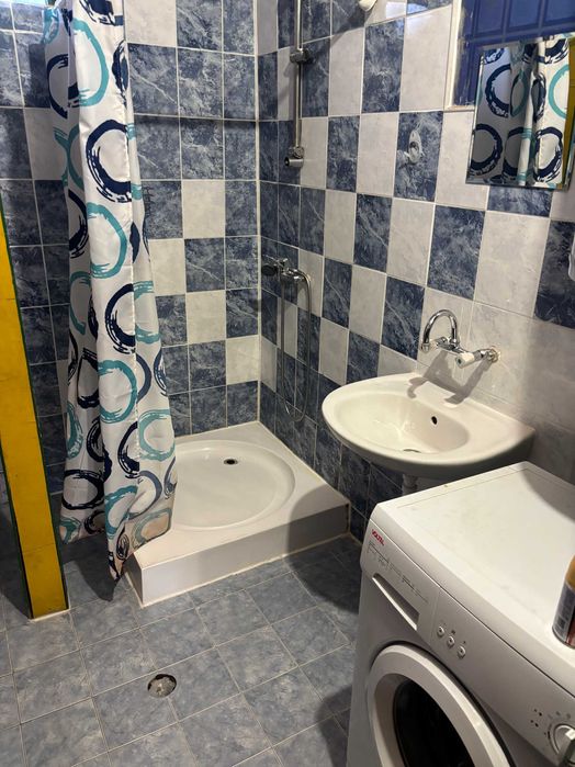 Продавам къща в гр. Златица