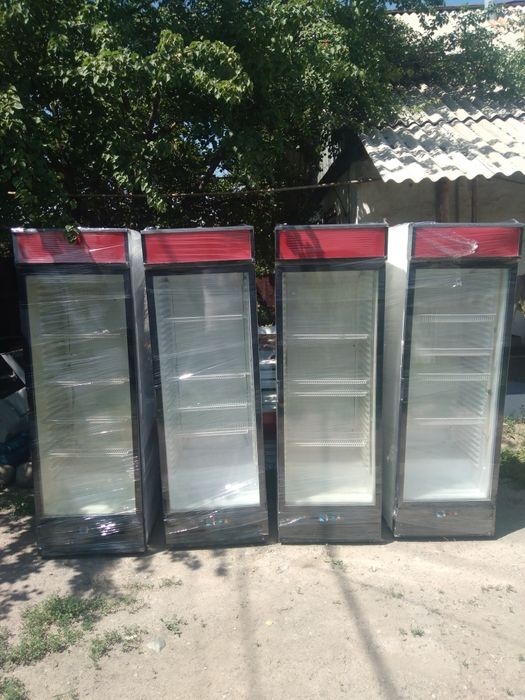 Холодильник витринный