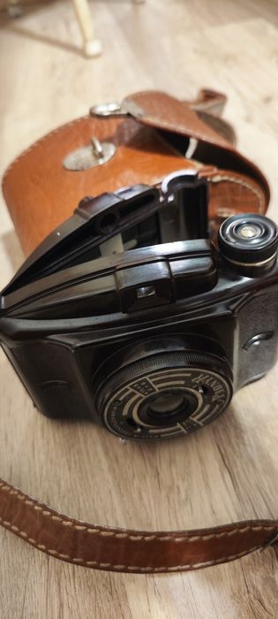 Продавам ретро фотоапарат 6x6