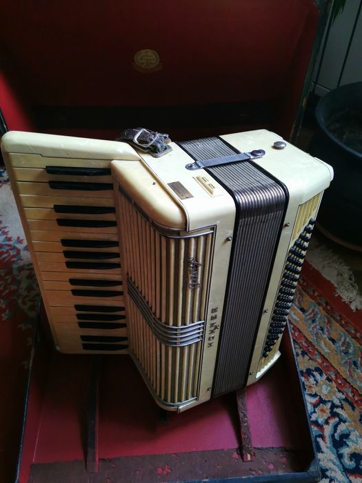 Acordeon Hohner Tango 2 fabricat în 1936