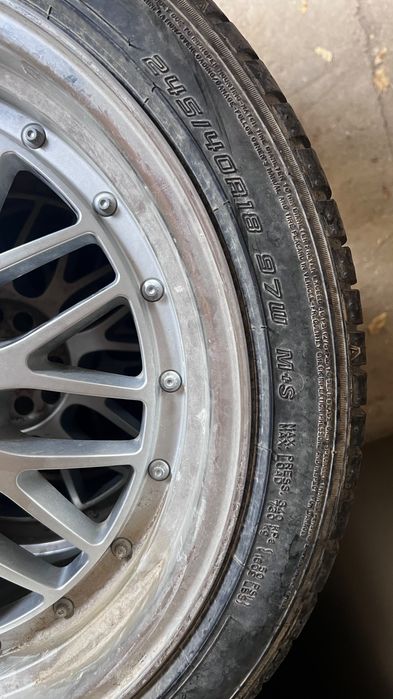Продам комплект дисков R18 с резиной