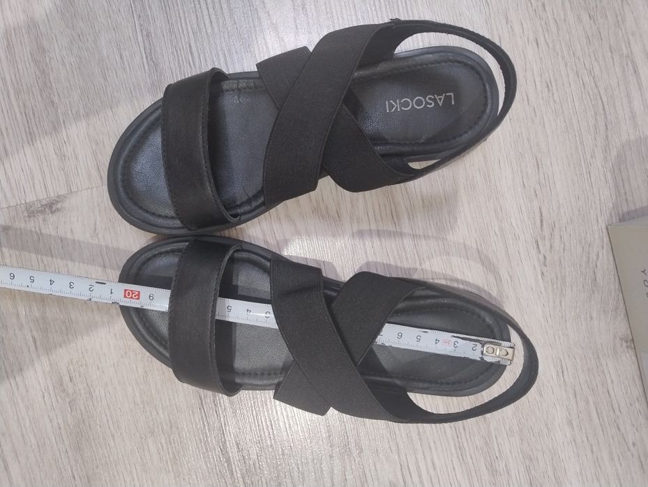 Sandale Lasocki din piele marimea 31