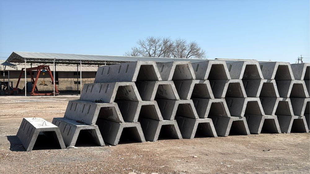 Продаются бетонные лотки