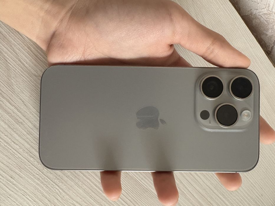 Айфон 15 про идеяльном состоянии