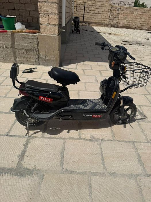 Скутер snapi700 s