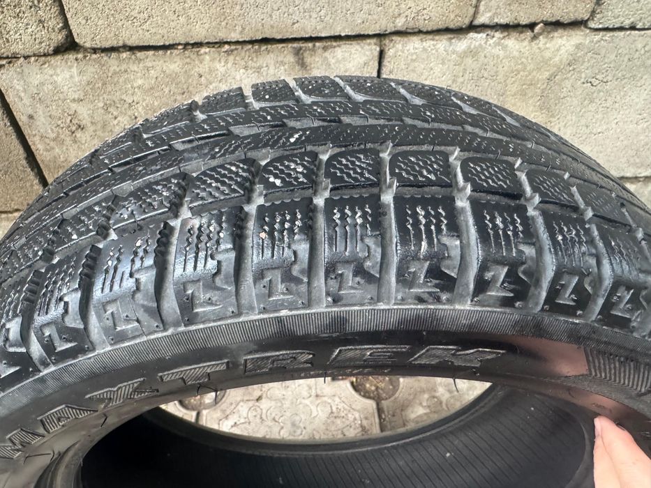 Зимние шины 205/55/R16