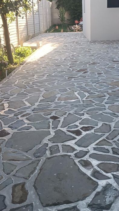 Vând și montez piatra naturala