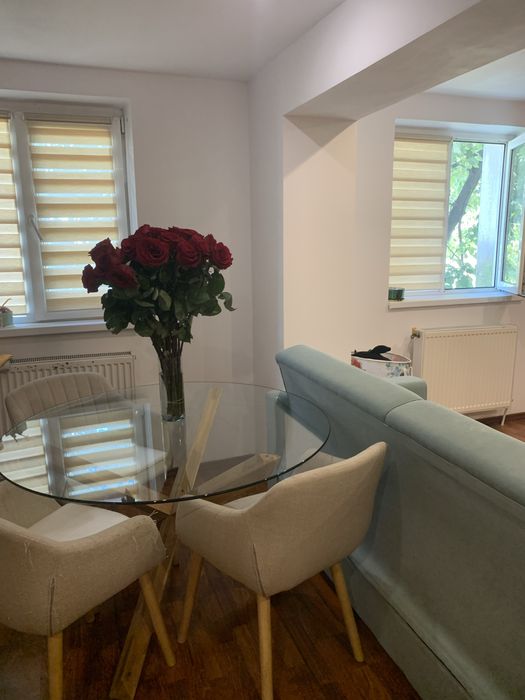 Vand apartament 3 camere