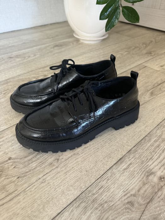 Продаю лоферы !!