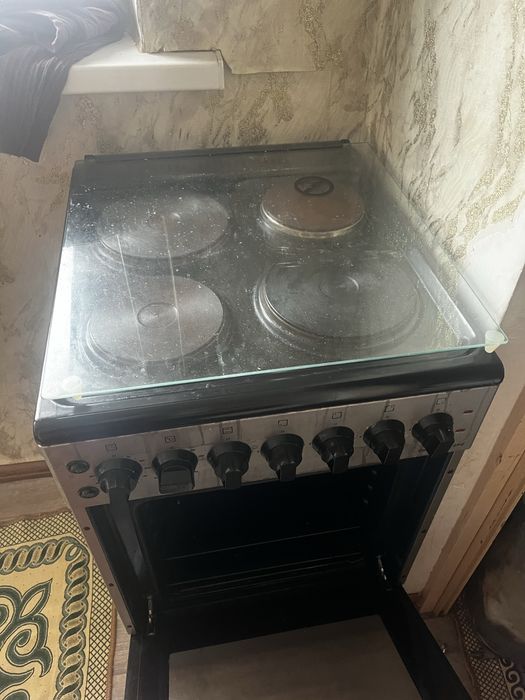 Продам плиту электрическую