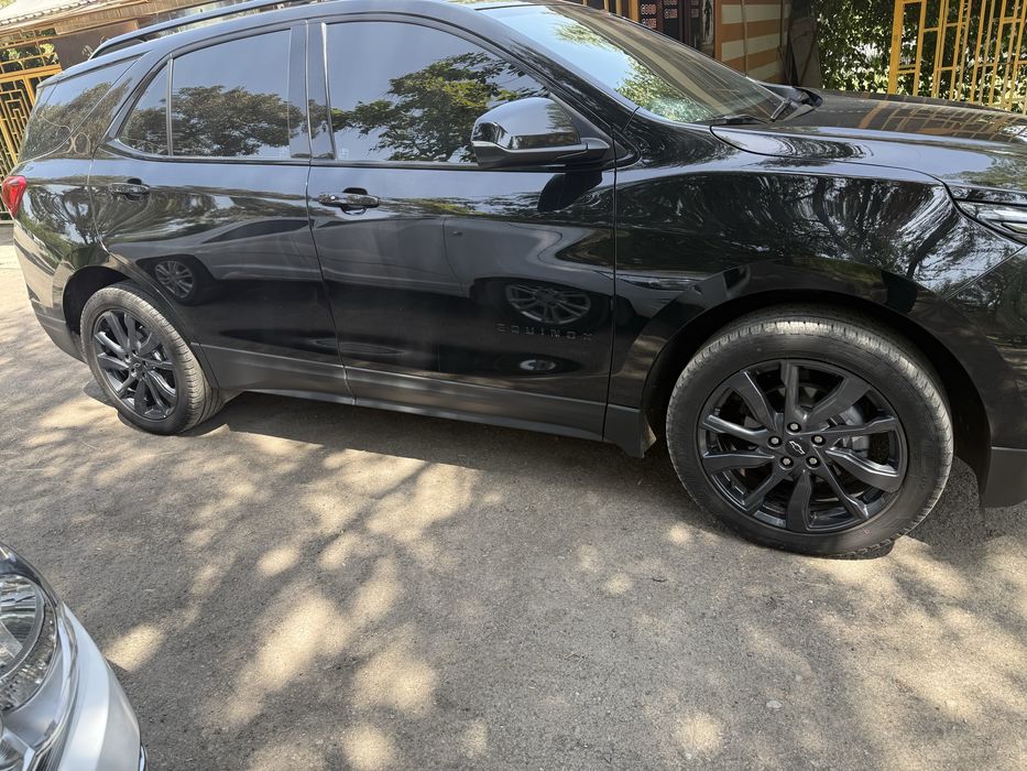 Chevrolet Equinox RS максимальная комплектация, идеальное состояние