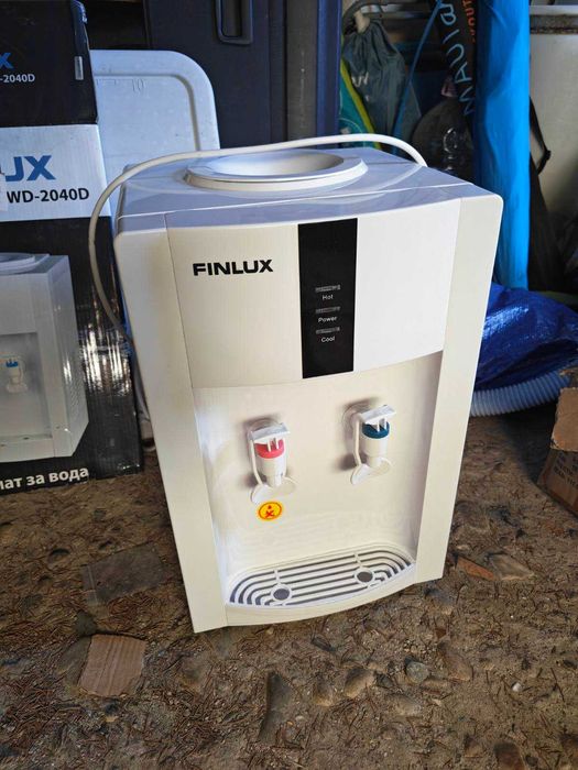 Диспенсър за топла и студена вода Finlux + туба