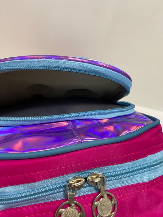 Ghiozdan pentru copii cu Ana si Elsa, model 3d, proeminent, rezistent