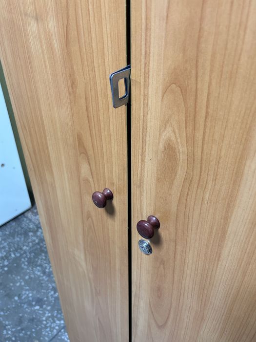 Шкаф платяной (орех)