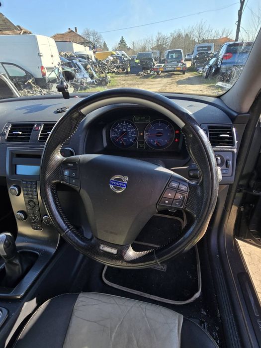 Volvo V50 RDESIGN 1.6D  на части само