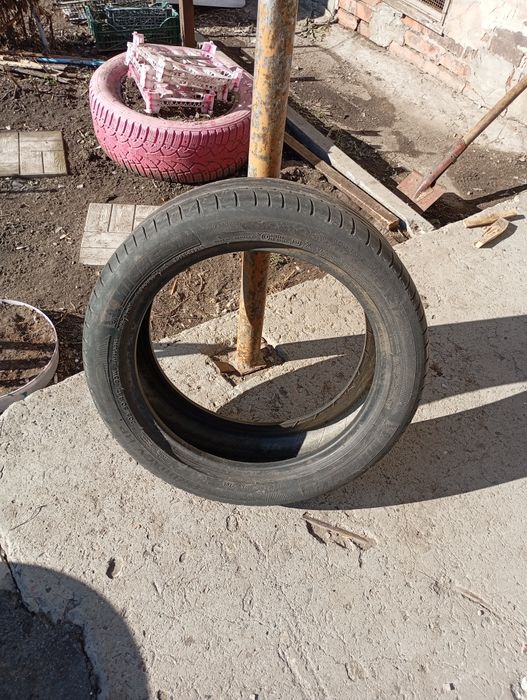 Продам шину б/у не дорого