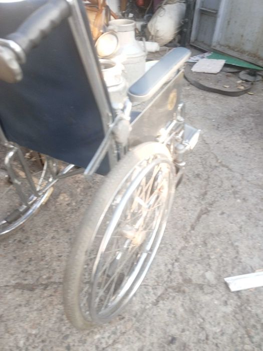 продам инвалидную коляску