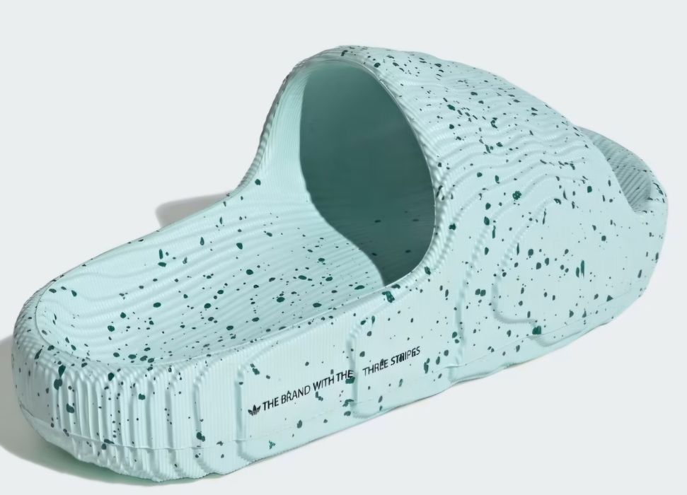 Papuci Adidas Originals ADILETTE 22 Model NOU culoare deosebită
ADILET