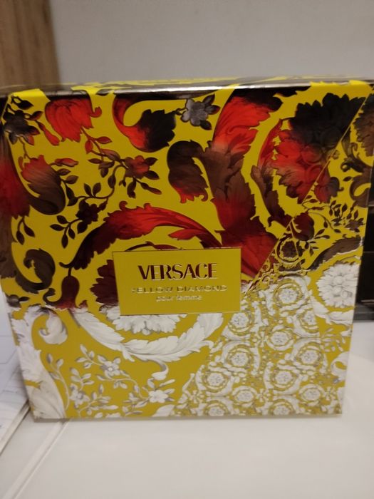 Versace Yellow Diamond Gift Set