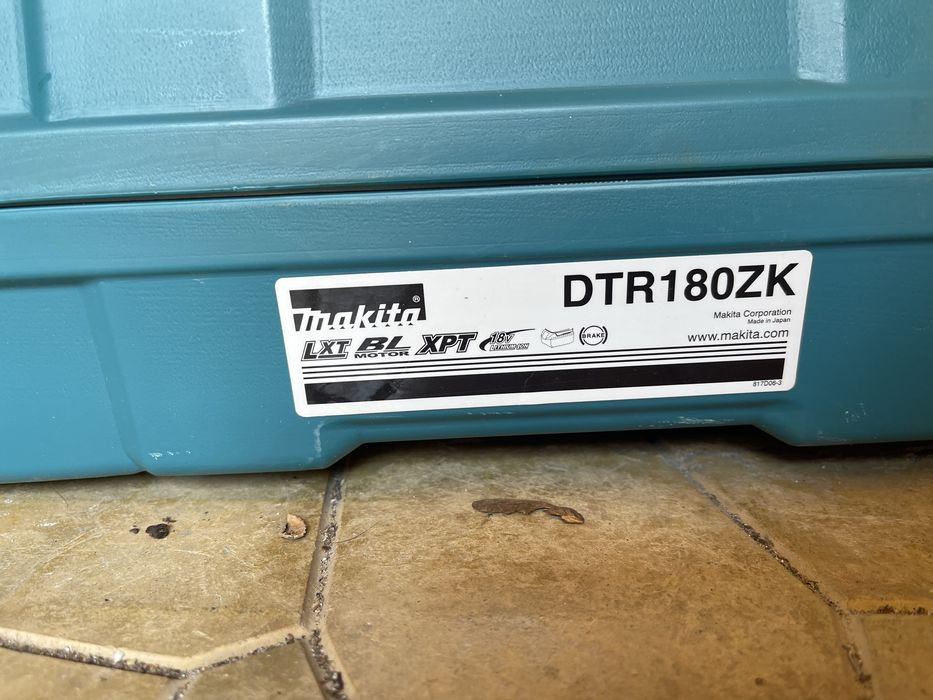 Makita DTR180ZK машина за арматура