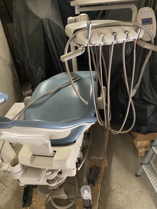 Стоматологичен стол A-dec A500