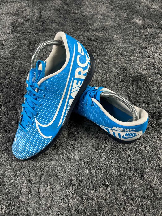 Nike Mercurial Vapor 13 Club IC Футболни Обувки