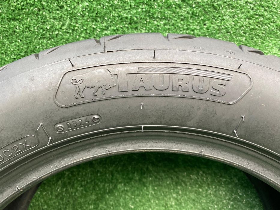 Set 4 anvelope vara Taurus UHP Ultra High Performance 225 55 R17 101V