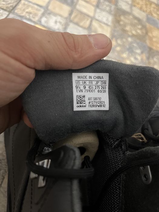 Продам adidas ботинки оригинал
