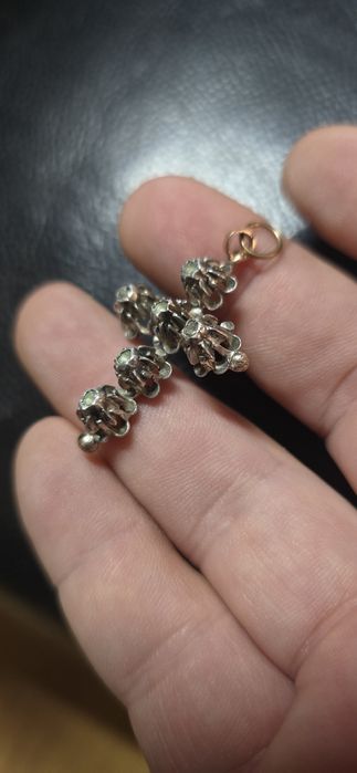 Cruce veche aur si diamante