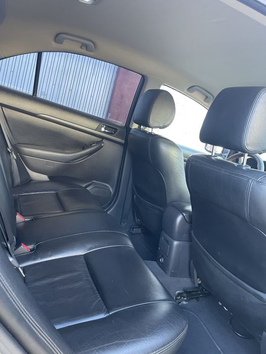 Toyota avensis 2.0 diesel