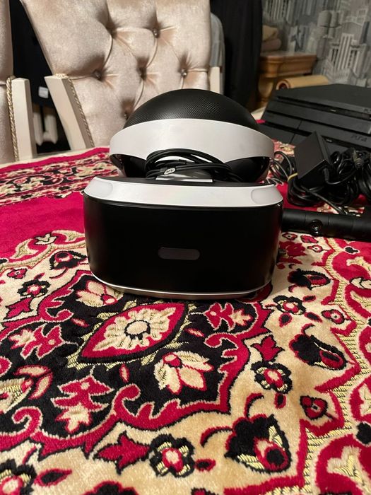 PlayStation VR для PS4 — идеальное состояние, почти новые + полный ком