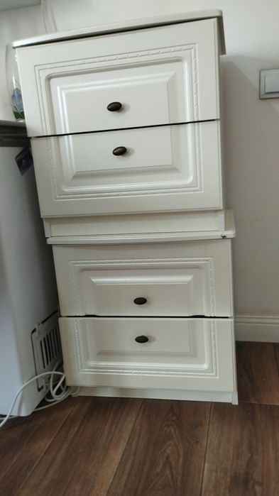 Мебель  Шифонер и шкаф