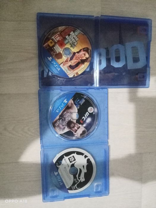 Продаётся Sony playstation 4 первая версия