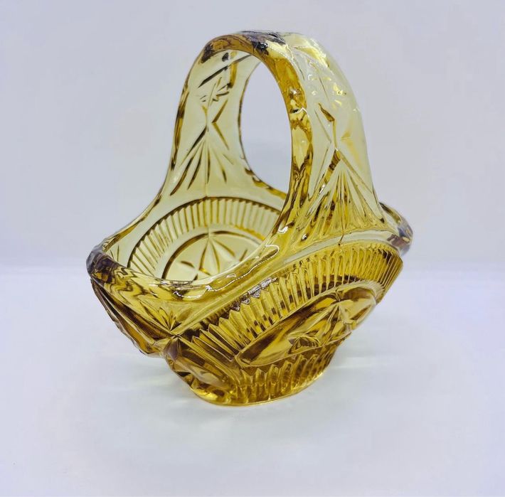 Корзинка цветное стекло