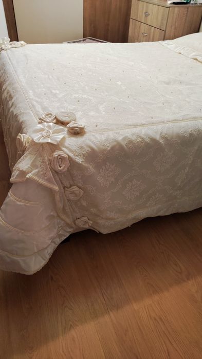 Луксозно  покривало за спалня