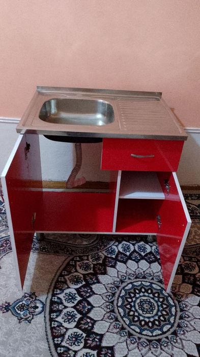 Moʼyka sotiladi sifati yaxshi  xech qayeri lat yemagan toza