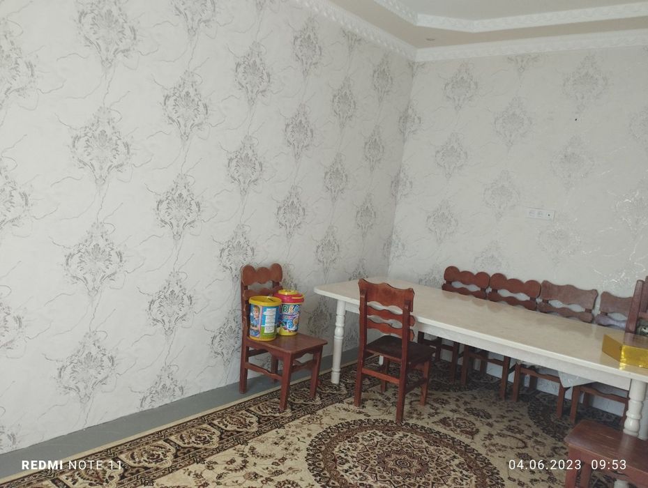 3 та хона +1 ошхона
Ванна санузел уй Ичида. 
Половой + ради