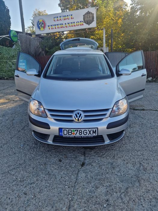 Vând vw golf 5 plus