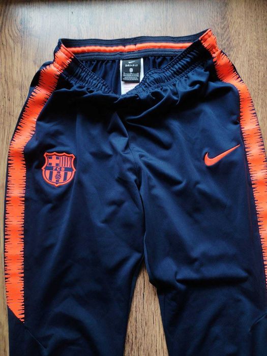 NIKE Barcelona Training - юношеско юутболно долнище 158-170см.