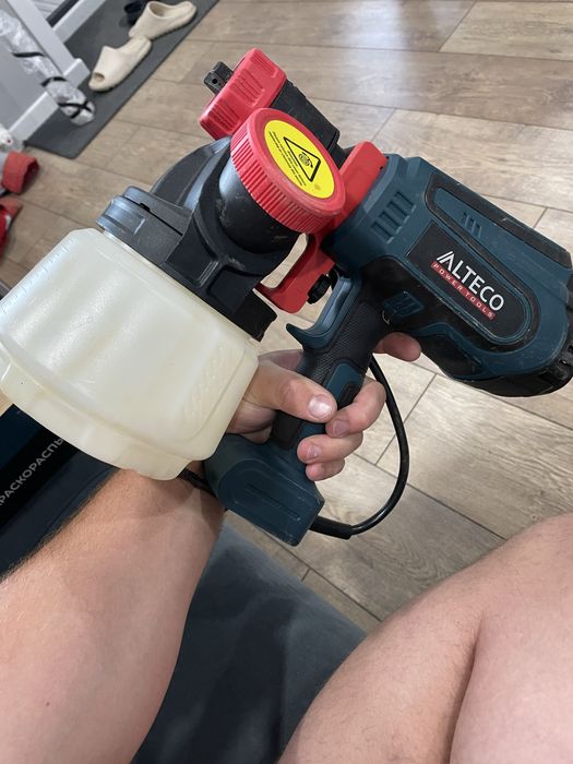 Продам краскопульт Alteco новый