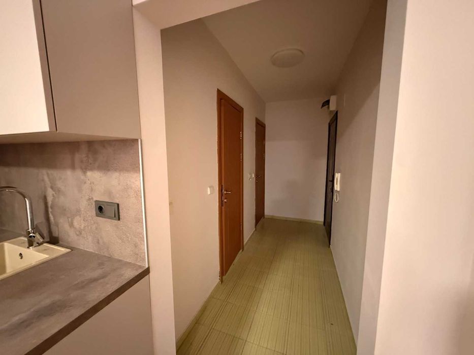 Продава се Двустаен апартамент в Варна, Аспарухово - 69 кв.м за 1885 €/кв.м - Снимка #13