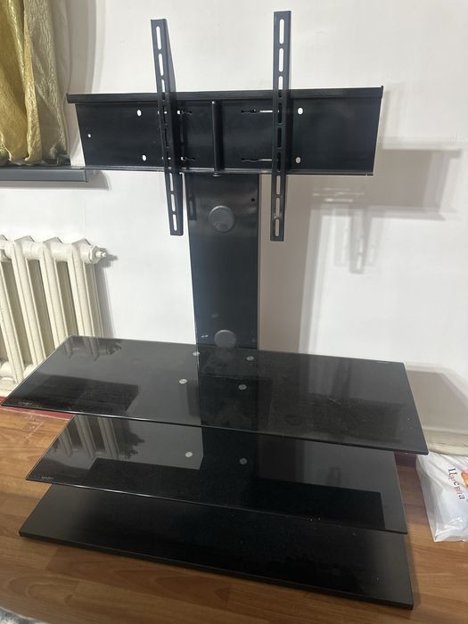 Стойка под телевизор