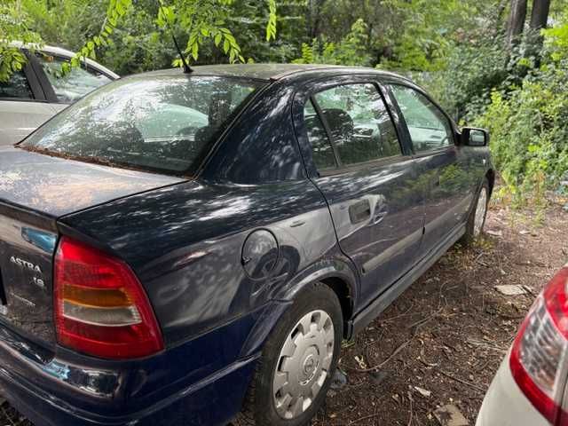 Opel Astra/1.6, benzină/102CP/2006
