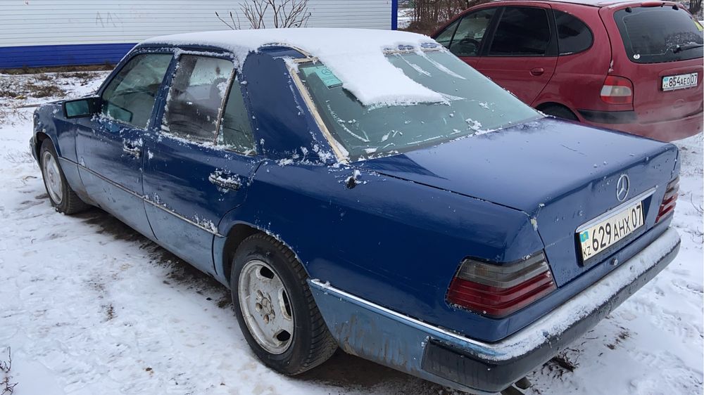 Продам мерседес 124