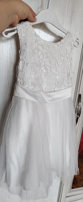 Платье праздничное