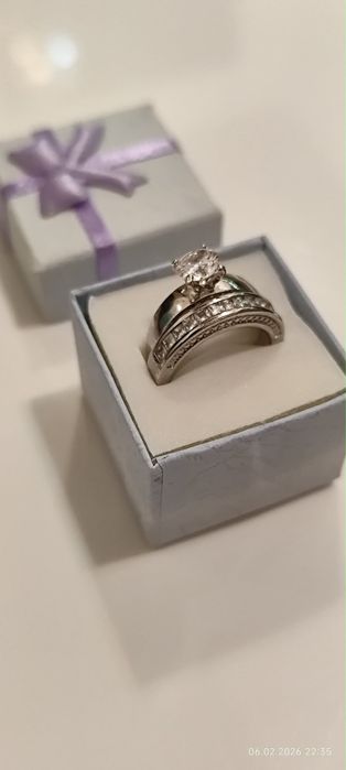 Уникални позлатени пръстени