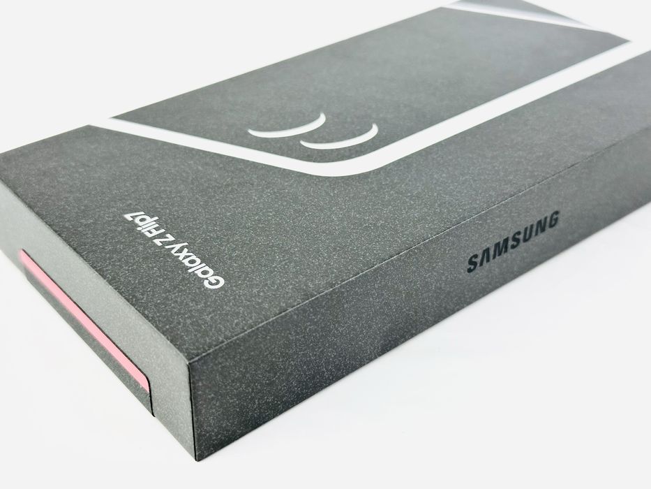 НАЛИЧЕН! Samsung Galaxy Z Flip 7 5G 512GB Coralred 2г. Гаранция!