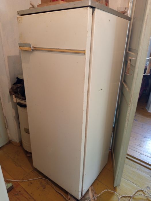 Продам холодильник "Бирюса"